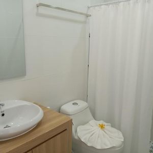Standard Zimmer mit Kingsize-Bett